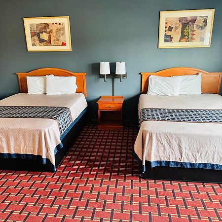 Regency Inn Hudson Eksteriør bilde