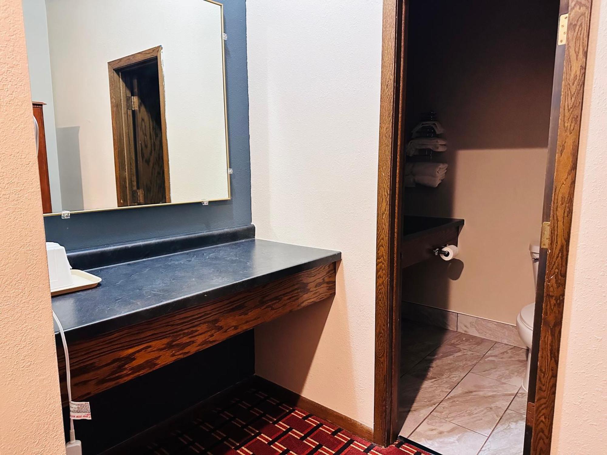 Regency Inn Hudson Eksteriør bilde